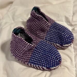 Bombas Toddler Purple and Blue Knit Slippers